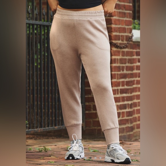 VARLEY From Anthropologie The Slim Cuff 25 Pants *READ* - Picture 3 of 10